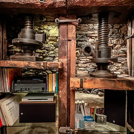 Daire The Historic Oil Mill- Romantic Retreat Alassio