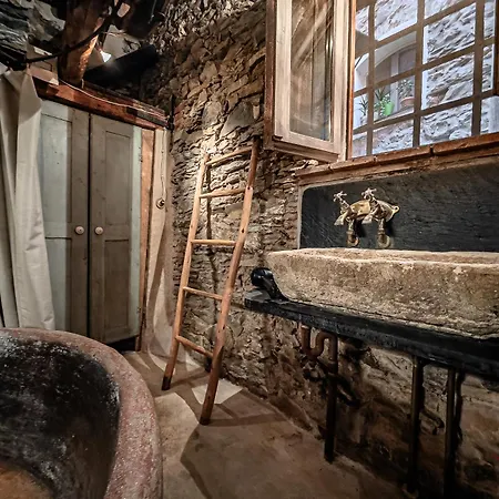 The Historic Oil Mill- Romantic Retreat Daire *