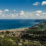 The Historic Oil Mill- Romantic Retreat Apartamento Alassio