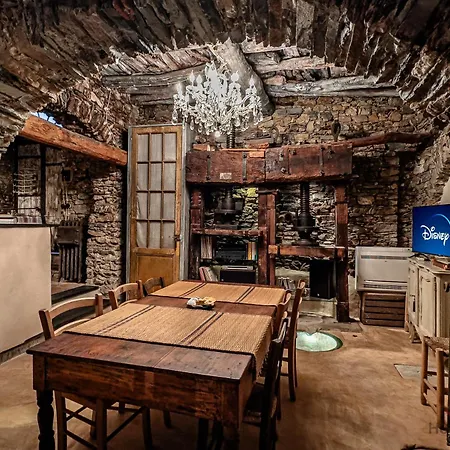 The Historic Oil Mill- Romantic Retreat דירה
