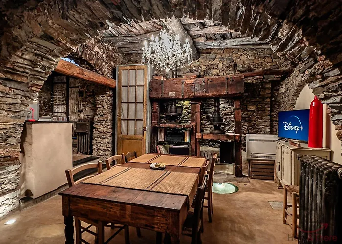 The Historic Oil Mill- Romantic Retreat Apartamento