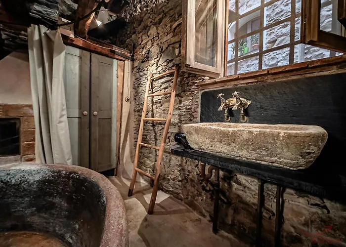 The Historic Oil Mill- Romantic Retreat Apartamento *
